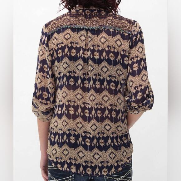 🌈Roar Electric Desert Doll Henley Top - Picture 5 of 6